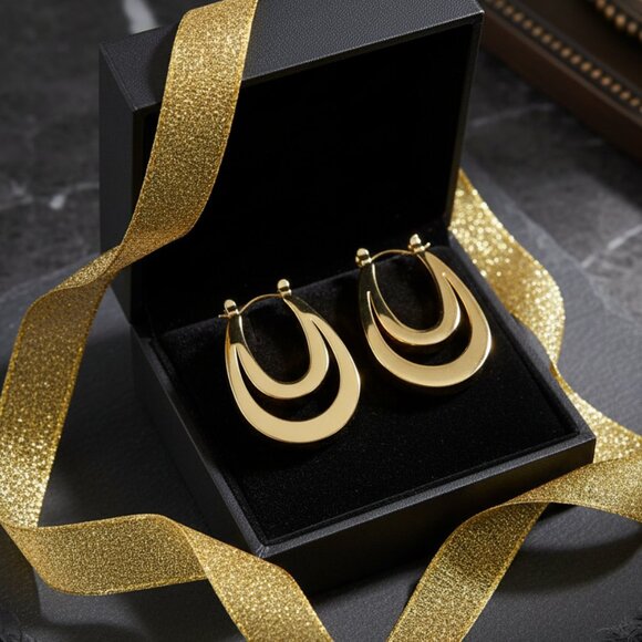 Minimalist U-Shaped Crescent Moon 🌙 Hoop Earrings - 316L Stainless Steel ✨ - Picture 1 of 10